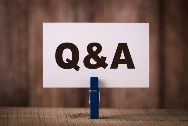 Q&Aと書かれたメモ
