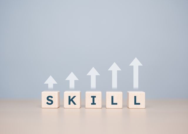 SKILLと書かれたブロックの上にある矢印