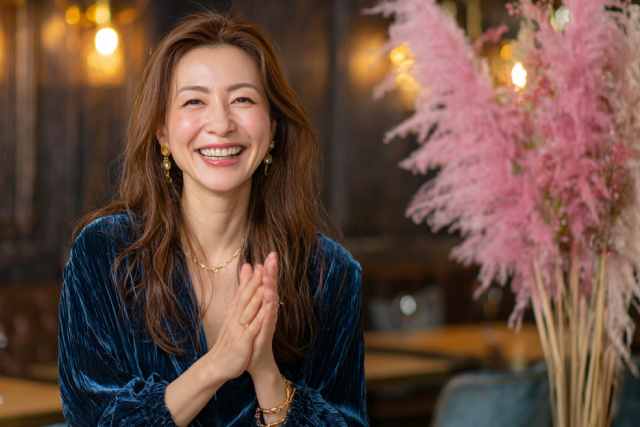 喜ぶスナックのママ