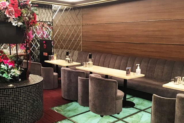 新横浜SEASIDEの店内
