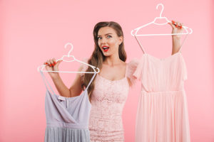 体験入店ではどんな「服装」をするの？？ドレスは何を選べば良い？