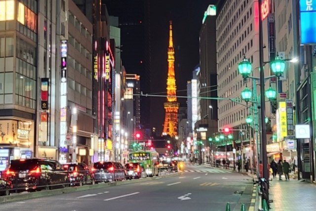 東京の夜の街