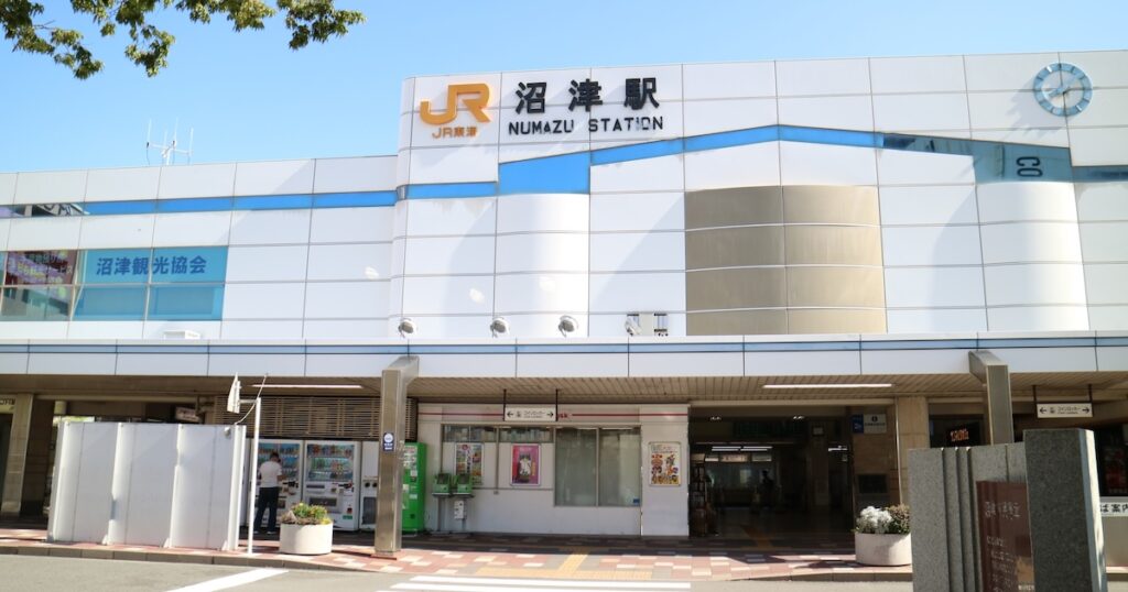 静岡県沼津市の沼津駅の外観