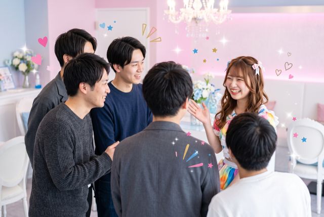 男性に囲まれる女性